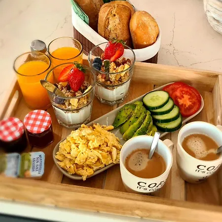 Oda ve Kahvaltı Go Spain 4*